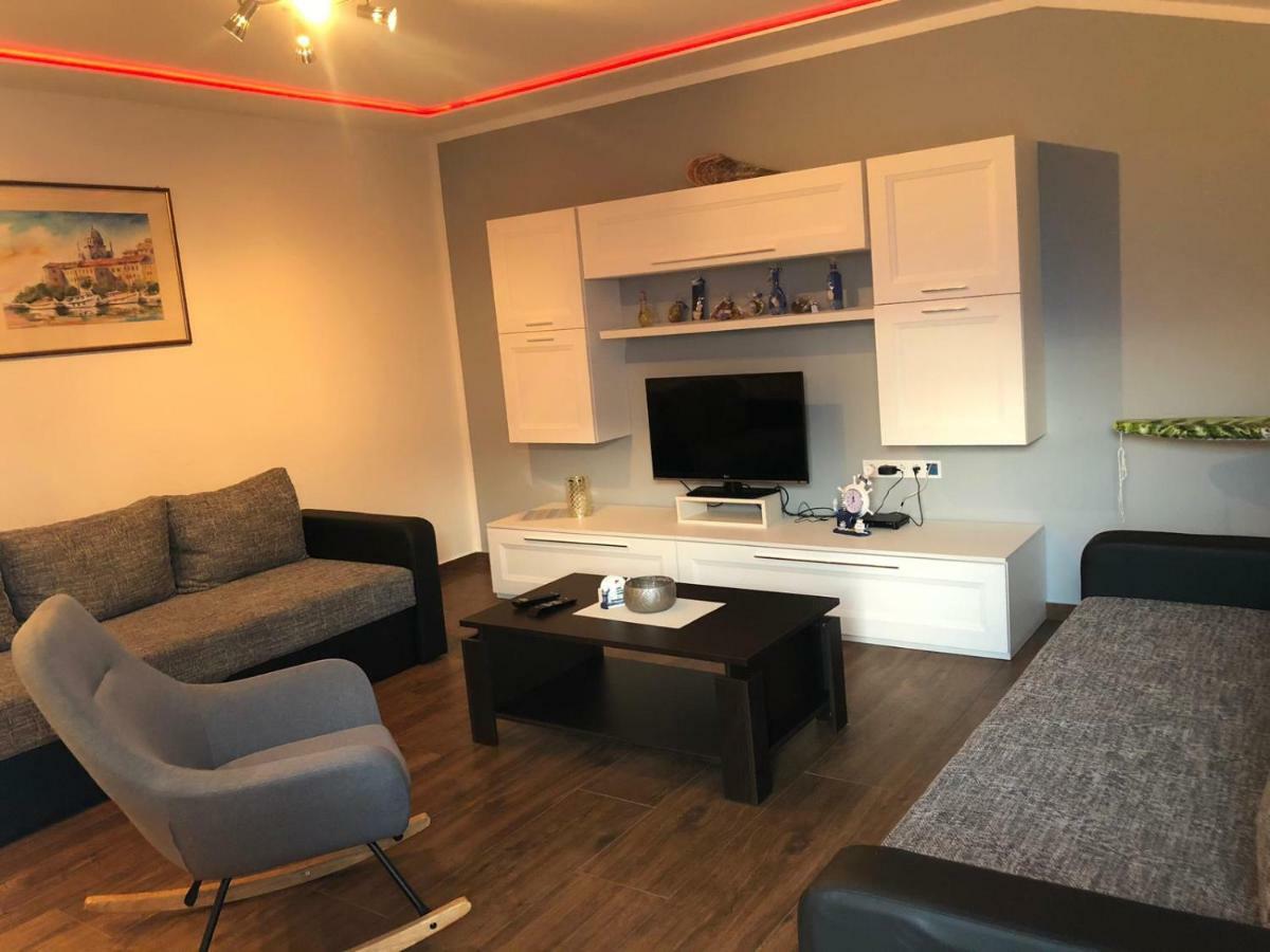 Apartment Jopa Šibenik Buitenkant foto